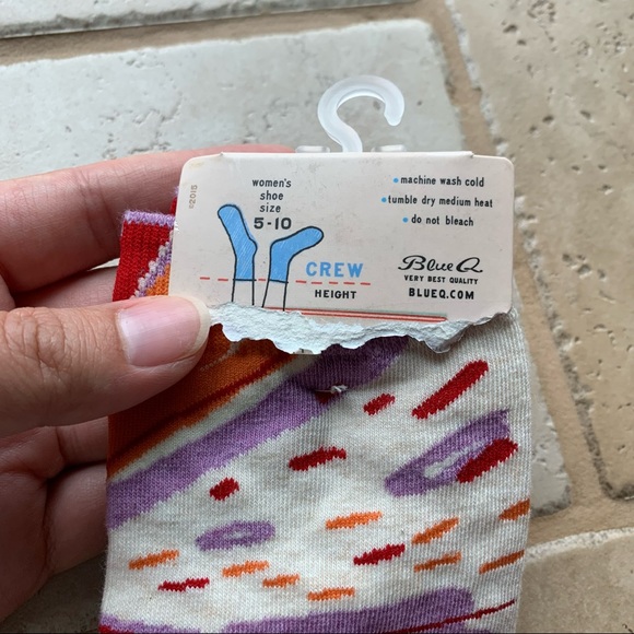 NWT Blue Q I’m A Girl What’s Your Superpower womens crew socks - Picture 3 of 3